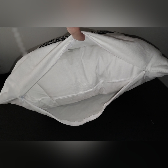 Christmas Thanksgiving Pillow WITH Cover 15 X 17.5 Inches - Picture 7 of 7